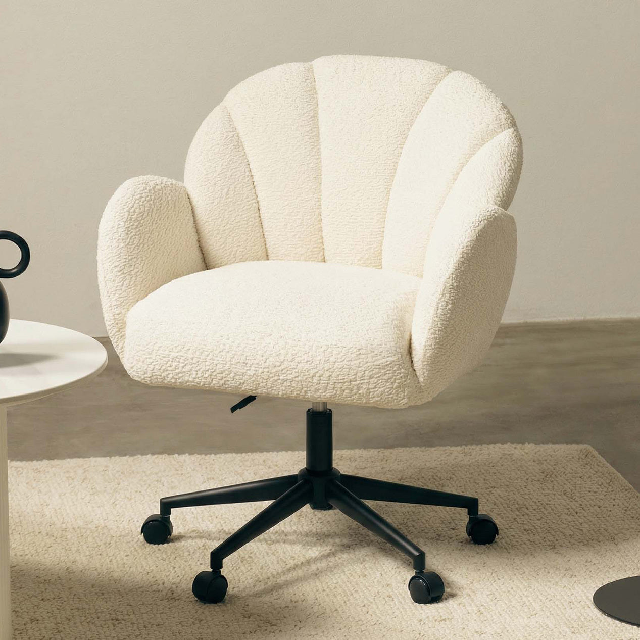 LIVARA Walden Boucle Office Chair Cream Upholstered Desk Chair